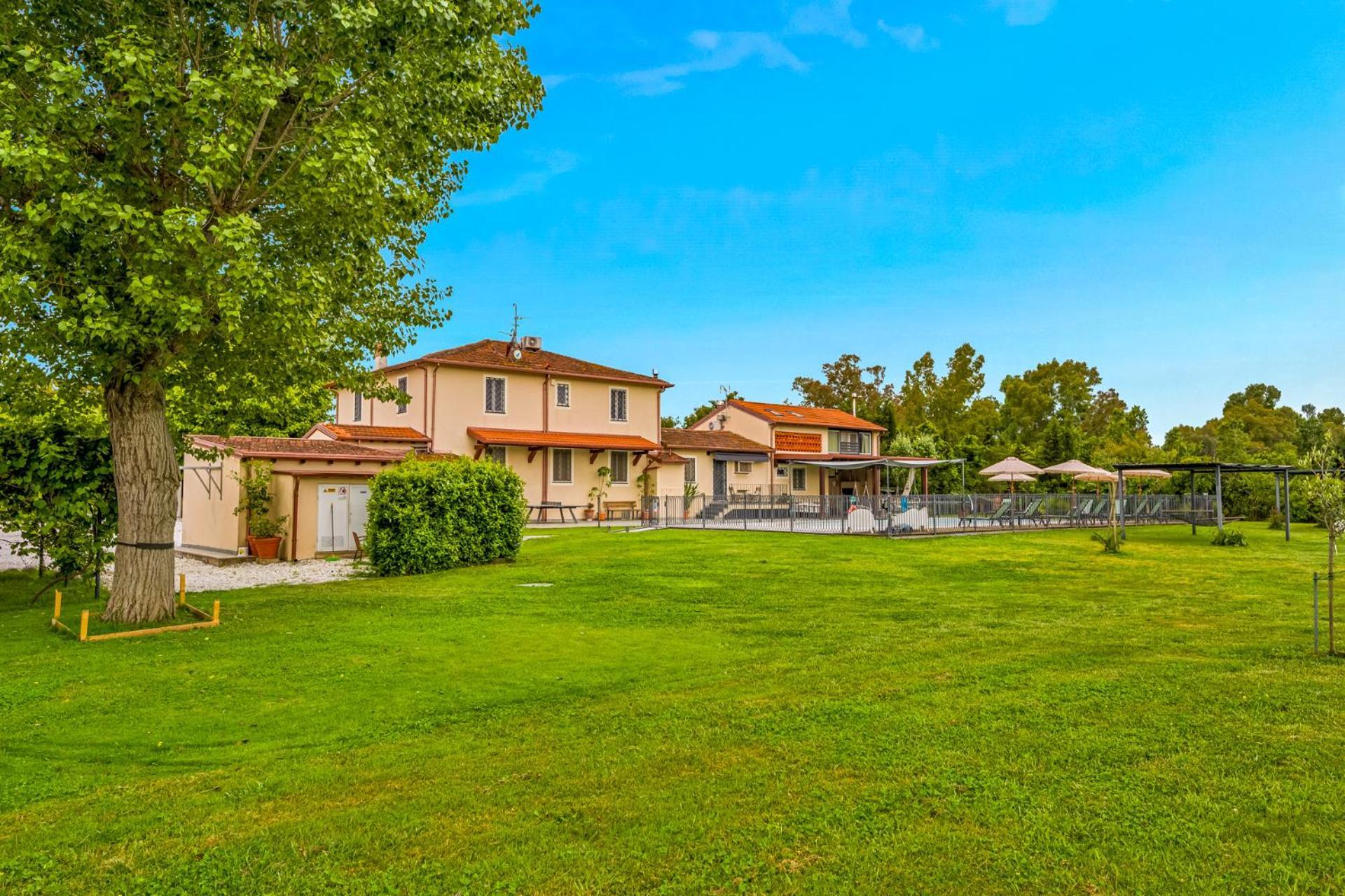 Vistalago Versilia Massarosa Exterior photo
